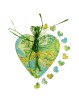 Porta fedi su un cuore di legno con carta geografica