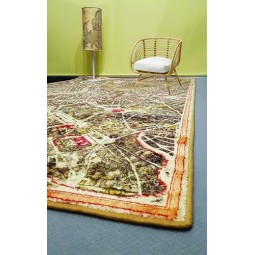 Tappeto con carte geografiche