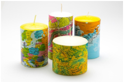 Candele con carte geografiche